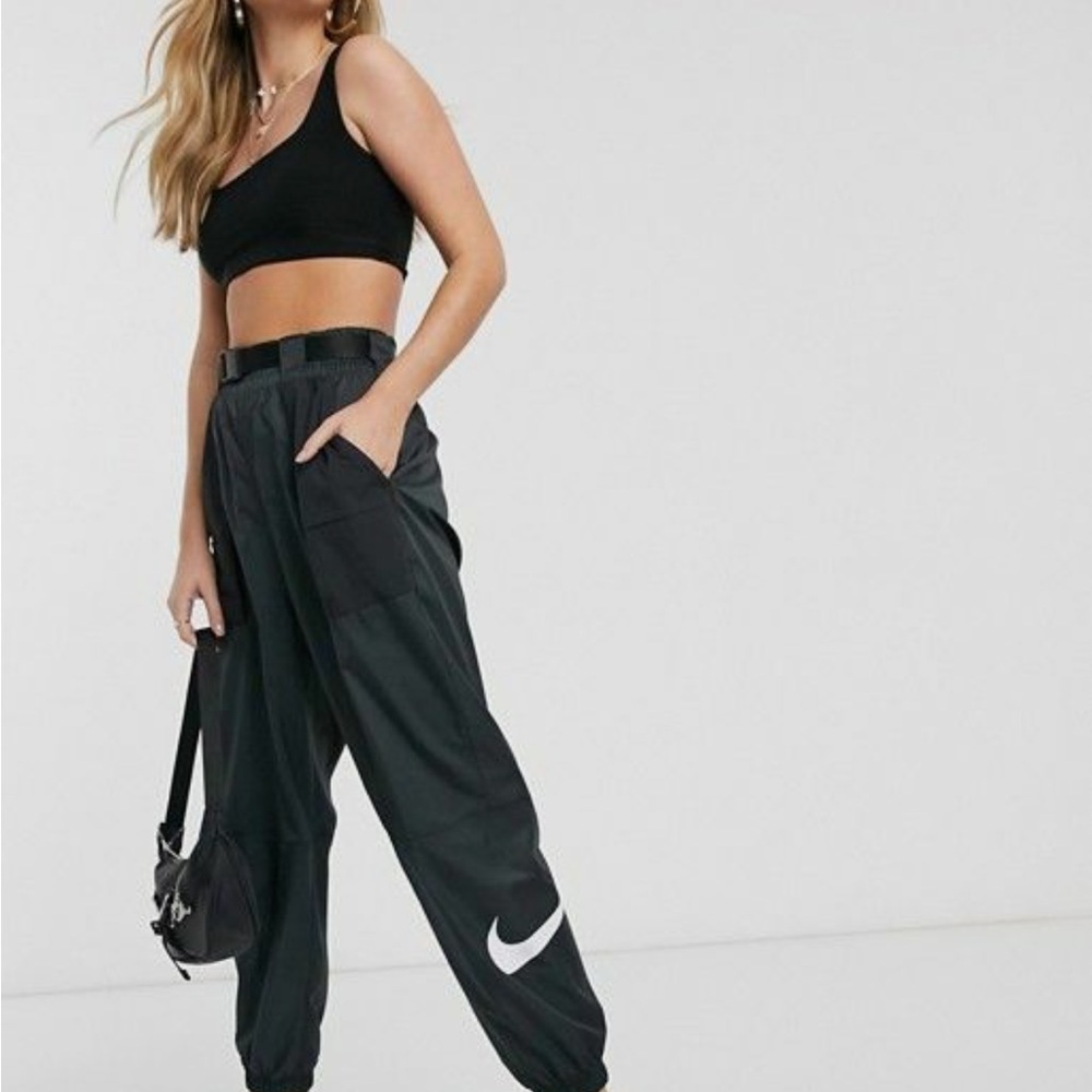 Nike Sportswear Women's S Tech Pack Woven Black Jogger retro excellent cond